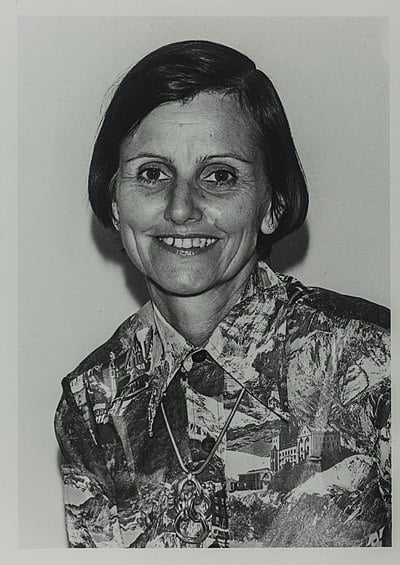 Noel was a member of the NT Legislative Assembly from 1977-1997, representing Tiwi until 1983 Koolpinyah until 1990 & Nelson thereafter & the Patron of DogsNT